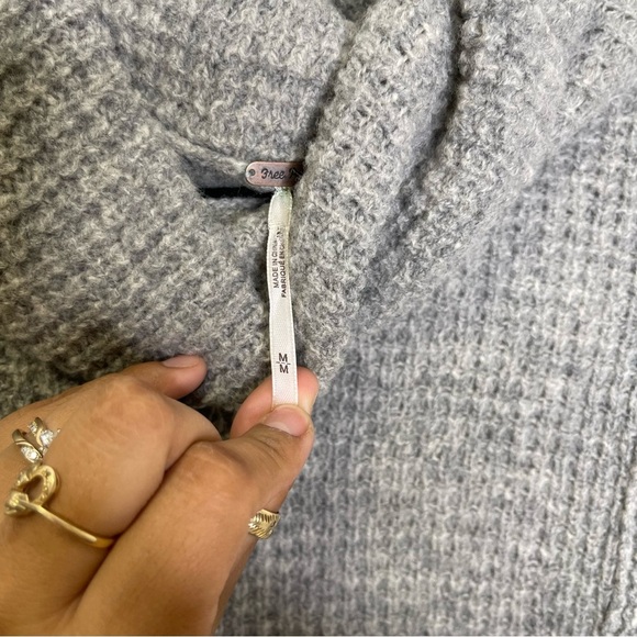 Free People Sidewinder 100% Wool Sweater Oversized Cowl Neck Grey Sz M - Picture 9 of 13